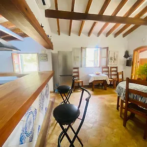 Apartment Puerto De Pollensa Villa: Mountain Retreat Near, Port de Pollenca